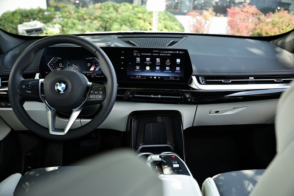 New 2026 BMW X1 xDrive28i w/ Convenience Package image 25