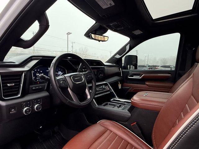 Used 2025 GMC Sierra 2500 Denali Ultimate image 17