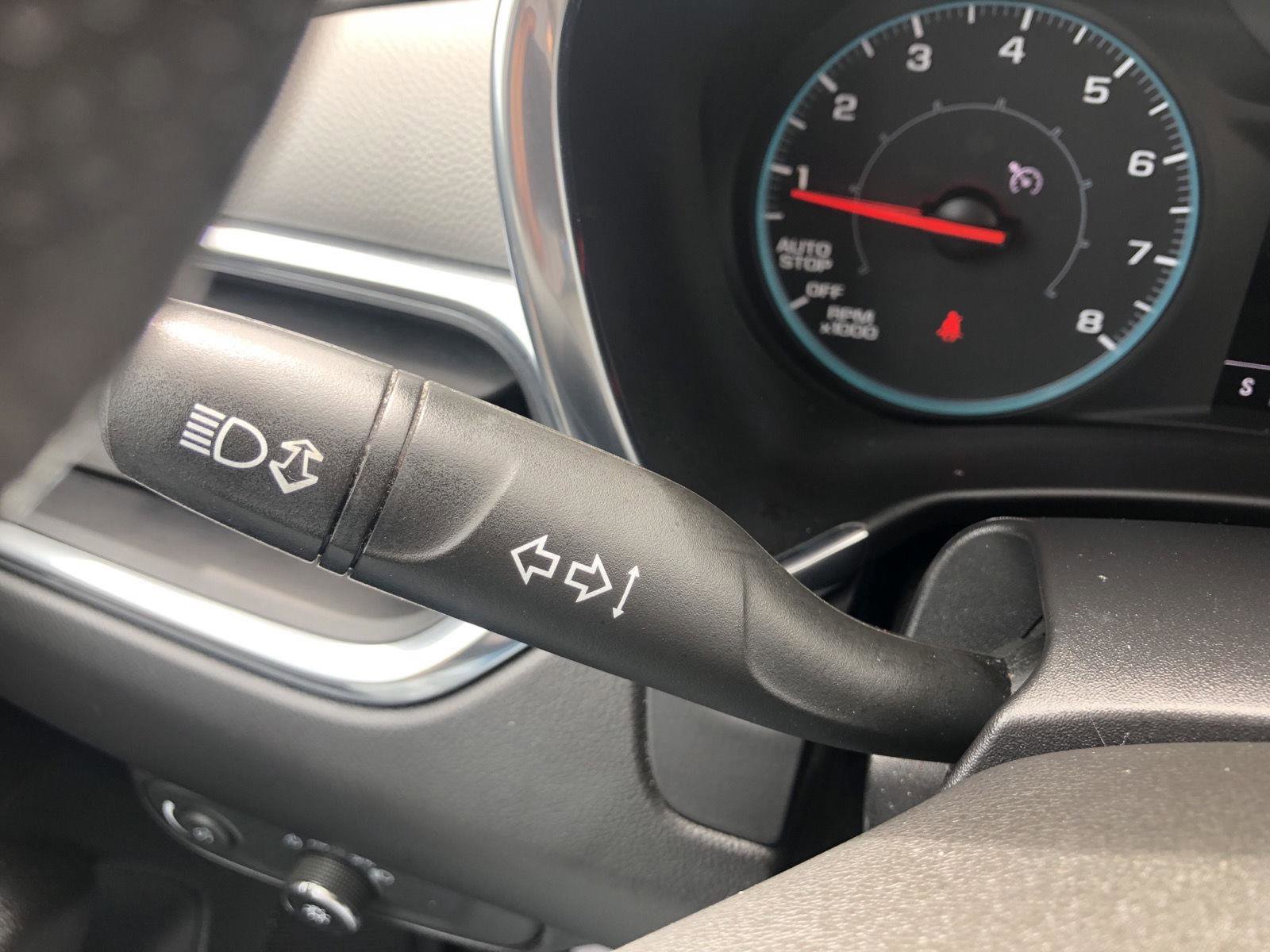 Used 2019 Chevrolet Equinox LS w/ LS Convenience Package FWD image 24