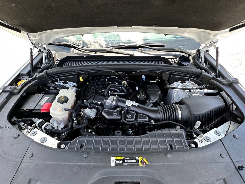 Used 2023 Jeep Grand Cherokee Limited AWD/4WD image 43