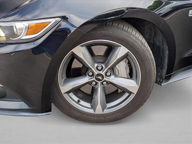Used 2017 Ford Mustang GT RWD image 10