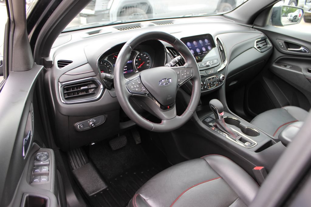 Used 2022 Chevrolet Equinox RS w/ RS Leather Package AWD/4WD image 15