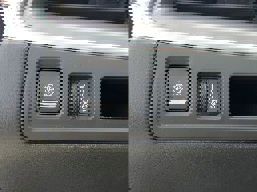 Used 2017 Cadillac XT5 Luxury w/ Driver Awareness Package FWD image 25