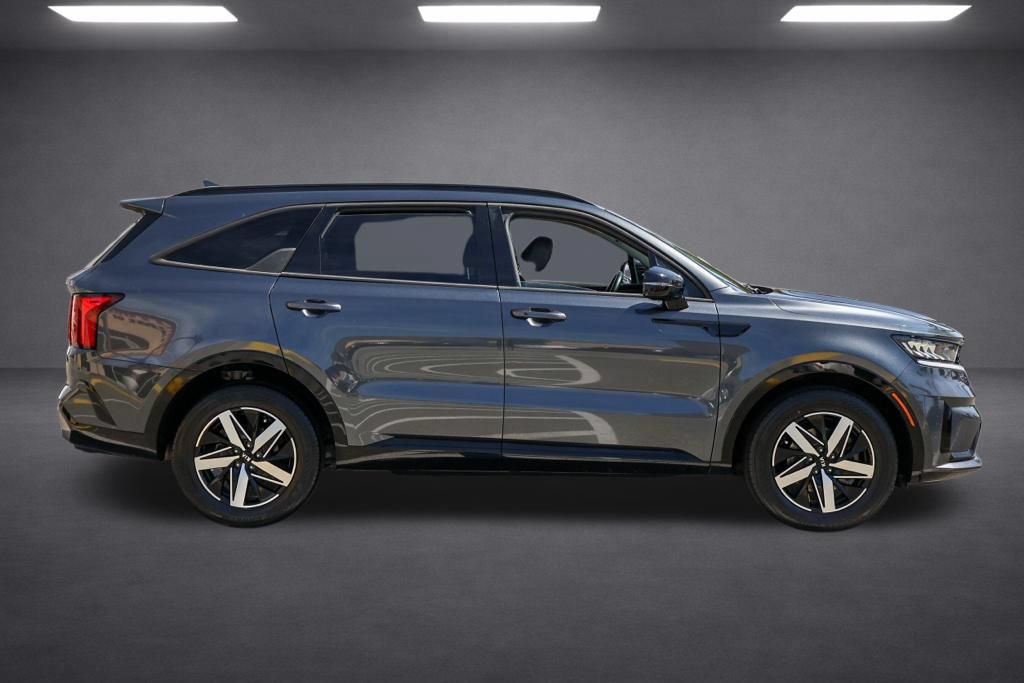 Used 2021 Kia Sorento EX FWD image 3