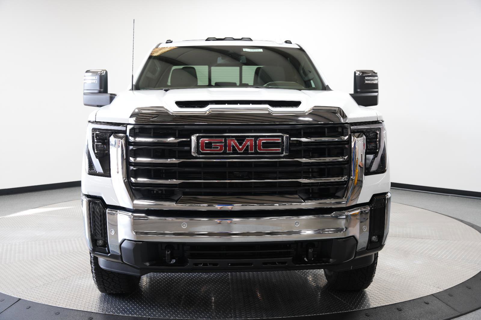 New 2026 GMC Sierra 2500 SLT w/ SLT Premium Package image 2