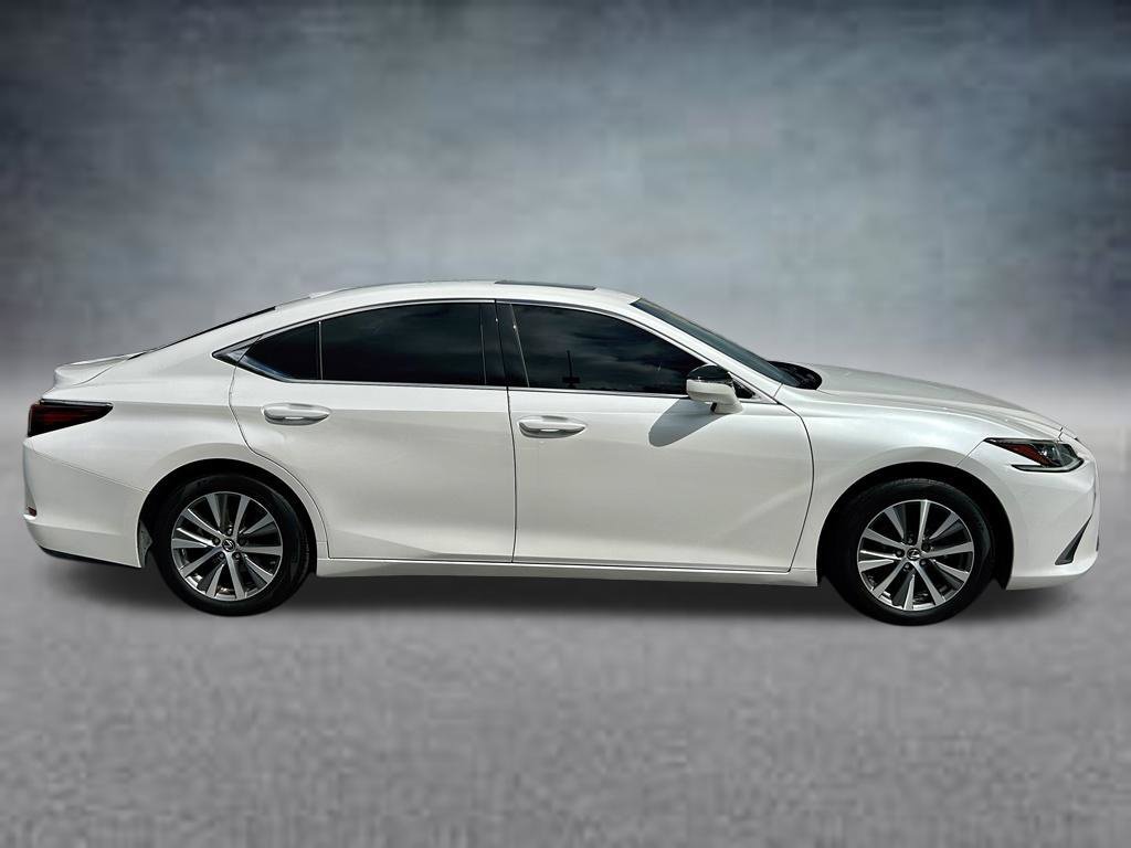 Used 2021 Lexus ES 350 w/ Accessory Package FWD image 4