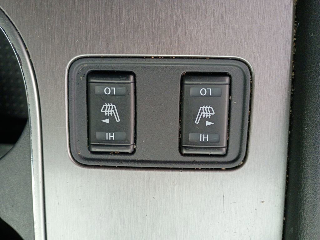 Used 2023 Nissan Murano SV image 25