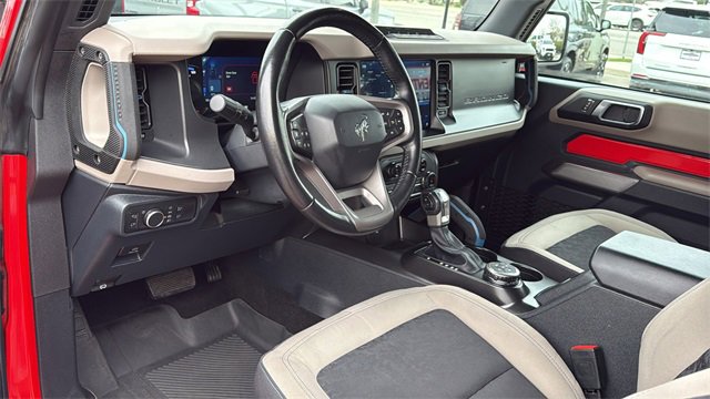 Used 2022 Ford Bronco Wildtrak image 10