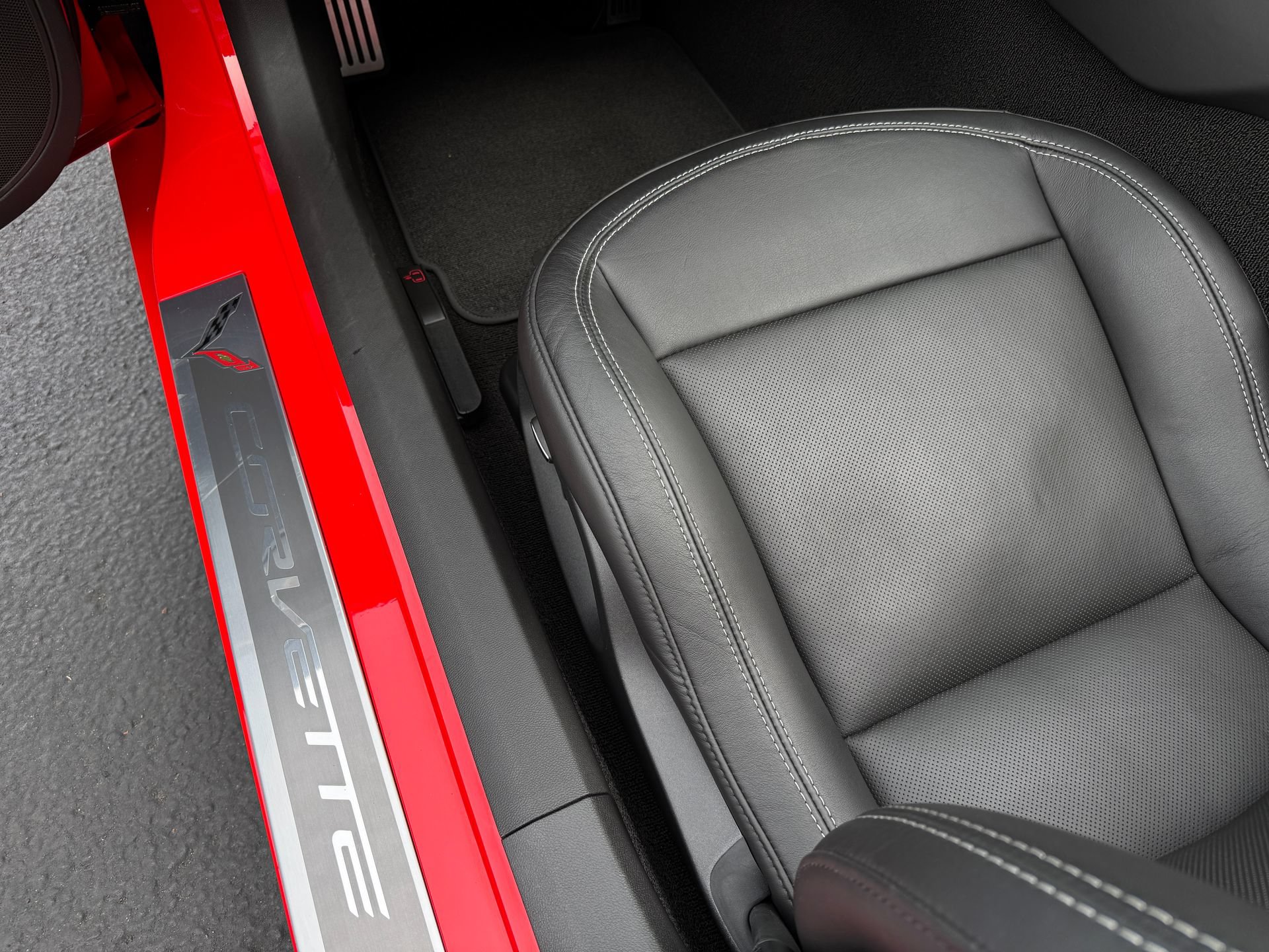 Used 2014 Chevrolet Corvette Stingray Convertible w/ 3LT Preferred Equipment Group RWD image 37