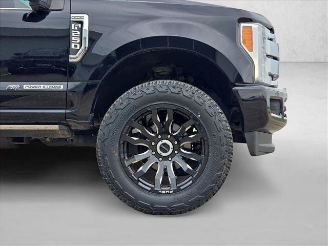 Used 2018 Ford F250 Platinum w/ Platinum Ultimate Package AWD/4WD image 21