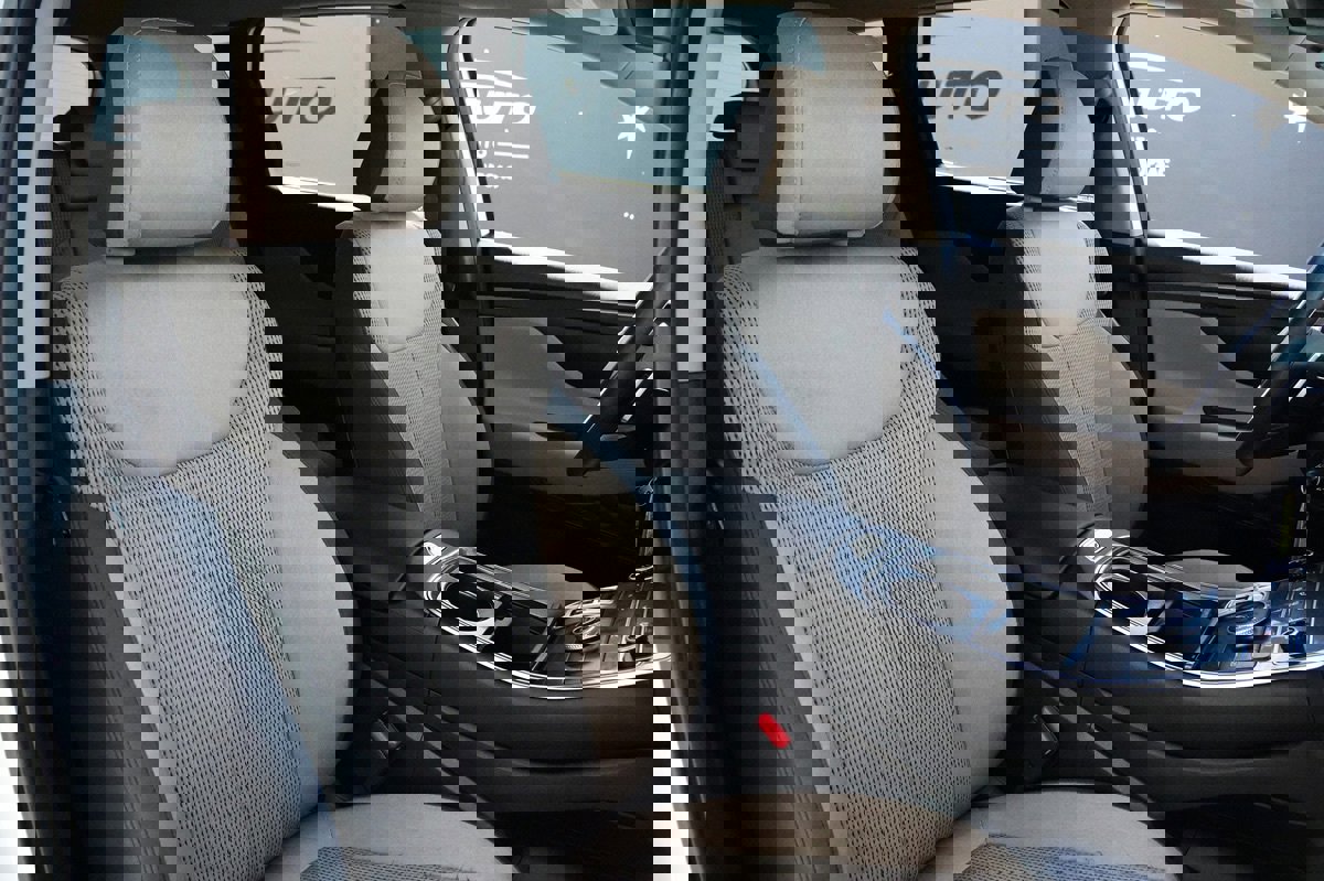 Used 2021 Hyundai Santa Fe SE image 19