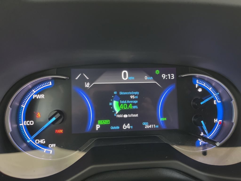 Used 2024 Toyota RAV4 XLE AWD/4WD image 8