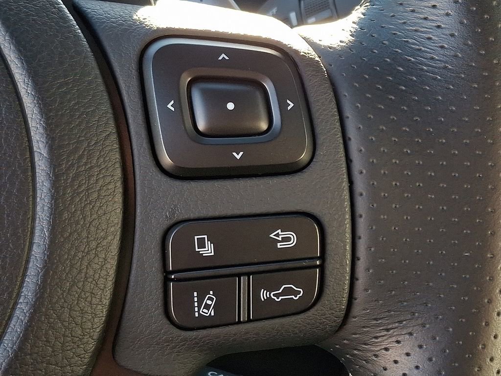 Used 2025 Lexus IS 350 F Sport w/ Navigation Package image 24