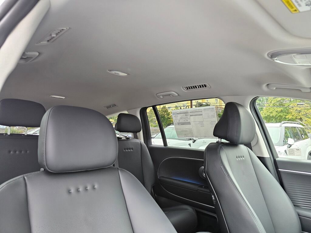New 2026 Hyundai Ioniq 9 SEL image 11