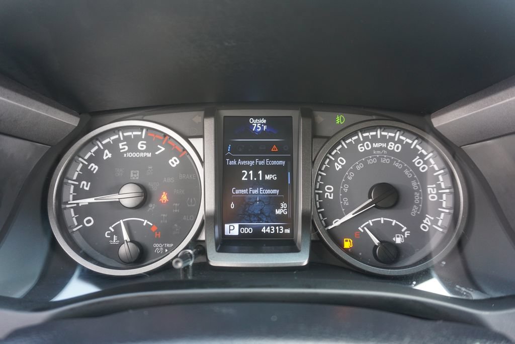 Certified 2023 Toyota Tacoma TRD Off-Road w/ Advanced Technology Package AWD/4WD image 5