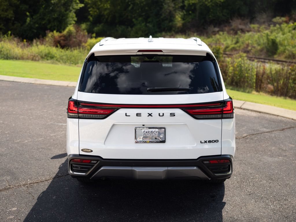 Used 2025 Lexus LX 600 4WD w/ Accessory Package (2T) image 6