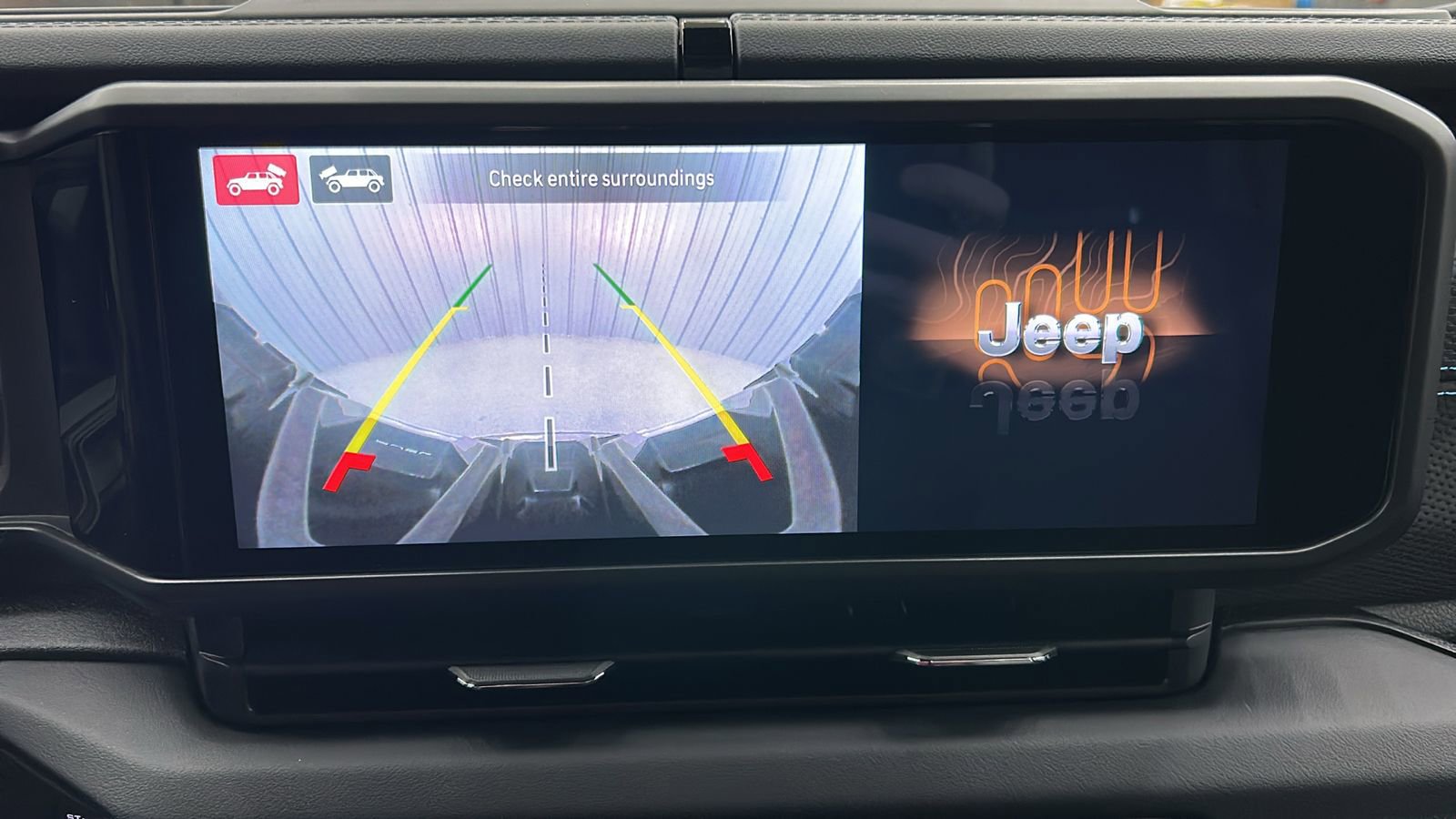 Used 2024 Jeep Wrangler Unlimited Rubicon 4xe image 22