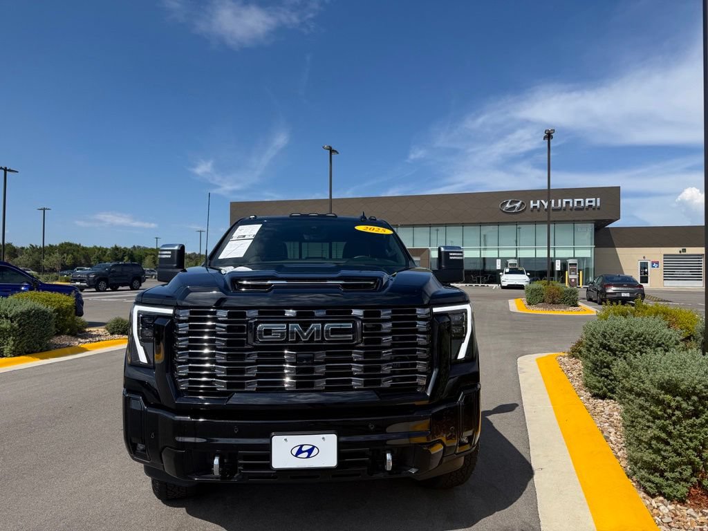 Used 2025 GMC Sierra 2500 Denali Ultimate AWD/4WD image 8
