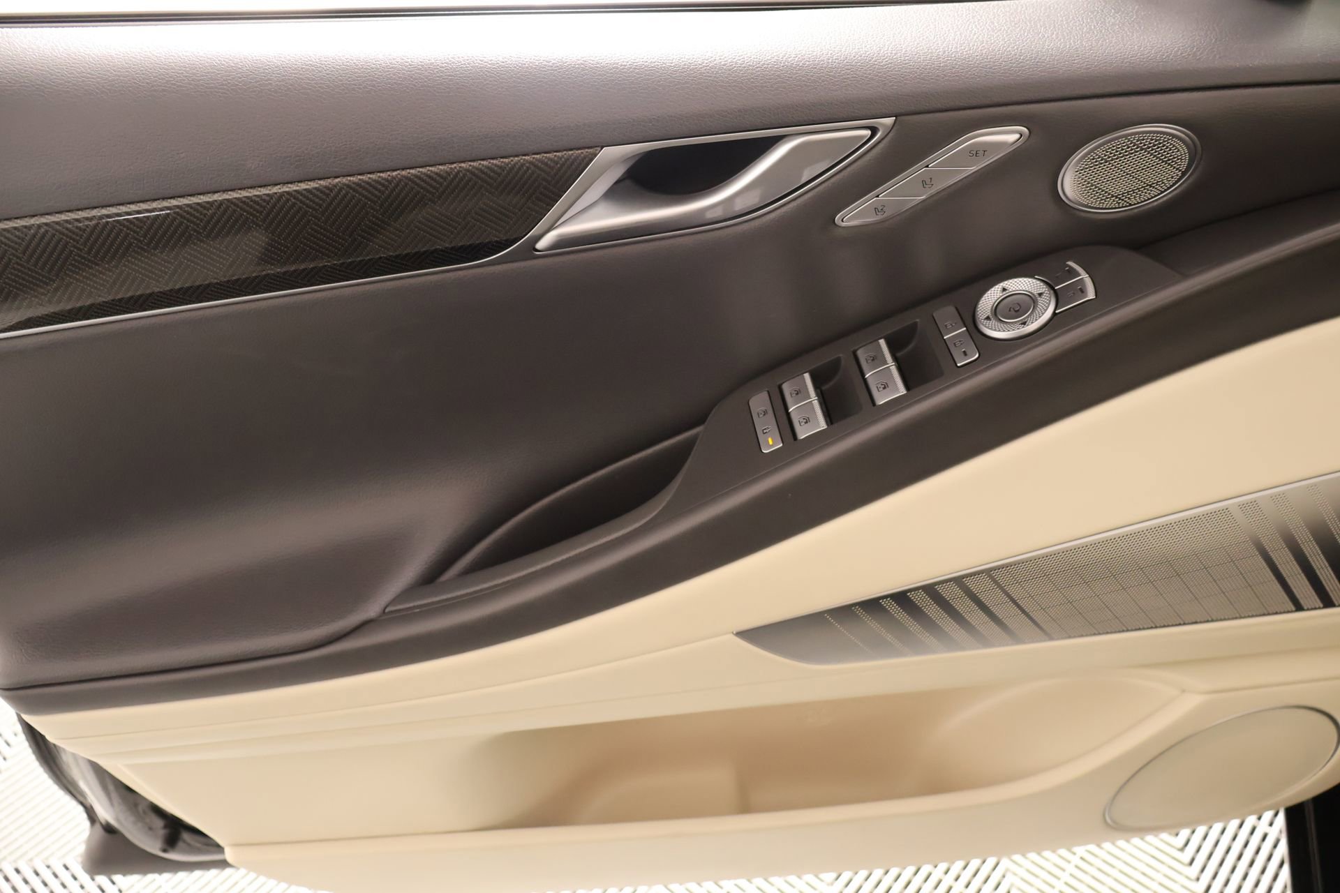 Used 2023 Genesis G80 3.5T Sport image 17