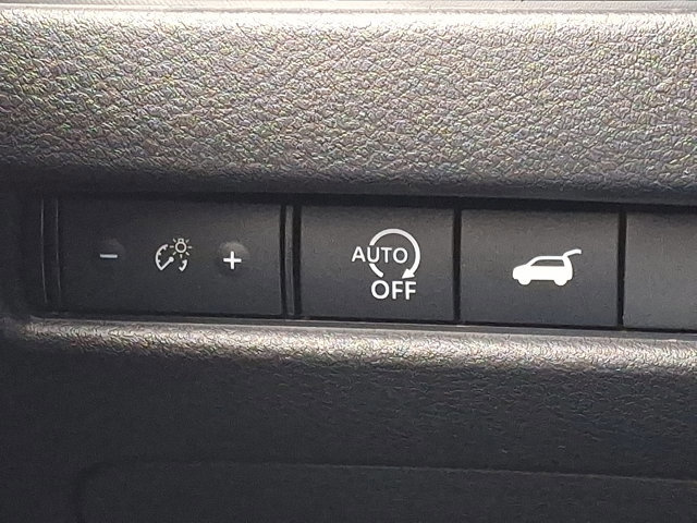 Used 2023 Nissan Rogue SV w/ SV Premium B Package image 25