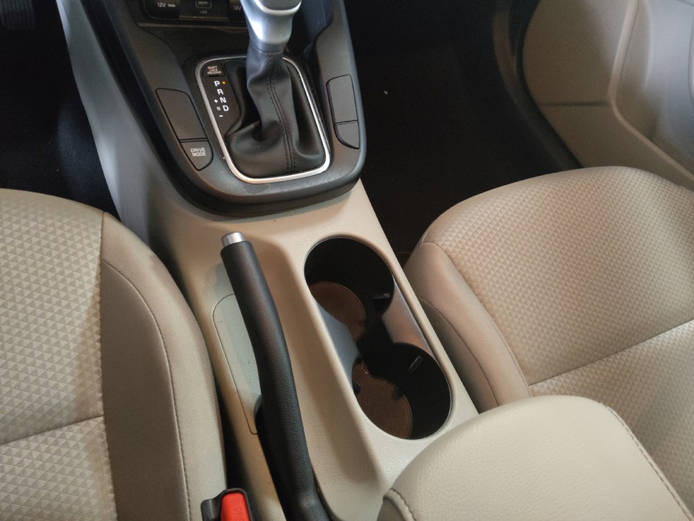 Used 2025 Kia Soul LX FWD image 26