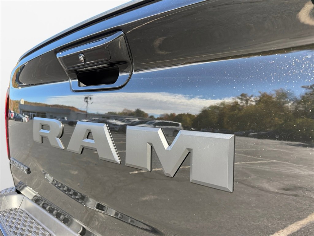 New 2026 RAM 1500 4x4 Crew Cab image 16