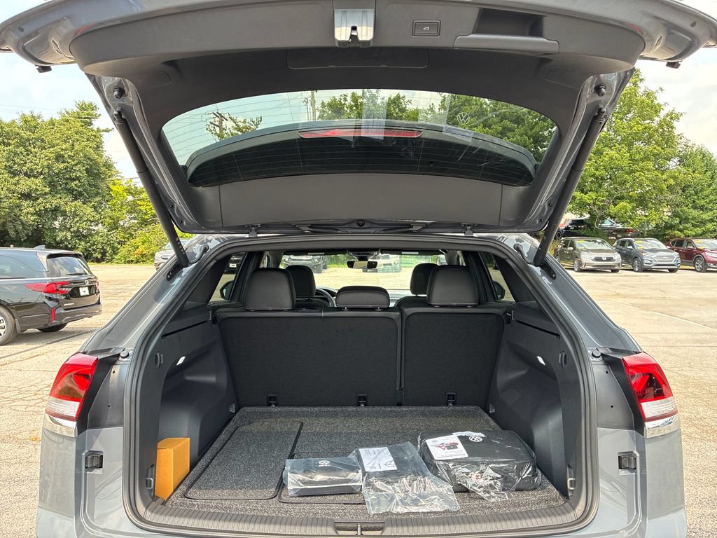New 2026 Volkswagen Atlas Cross Sport SE AWD/4WD image 20