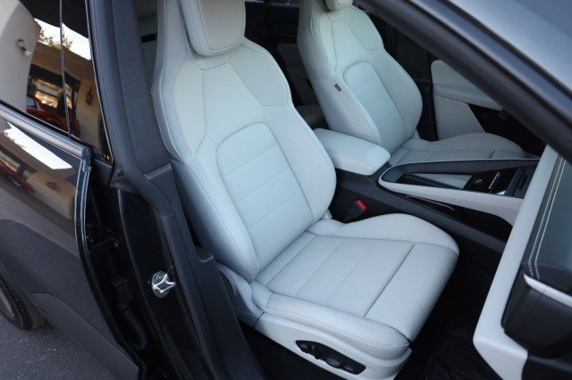 Used 2025 Porsche Macan 4 Electric AWD/4WD image 48