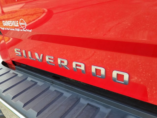 Used 2018 Chevrolet Silverado 1500 LT w/ All Star Edition image 9