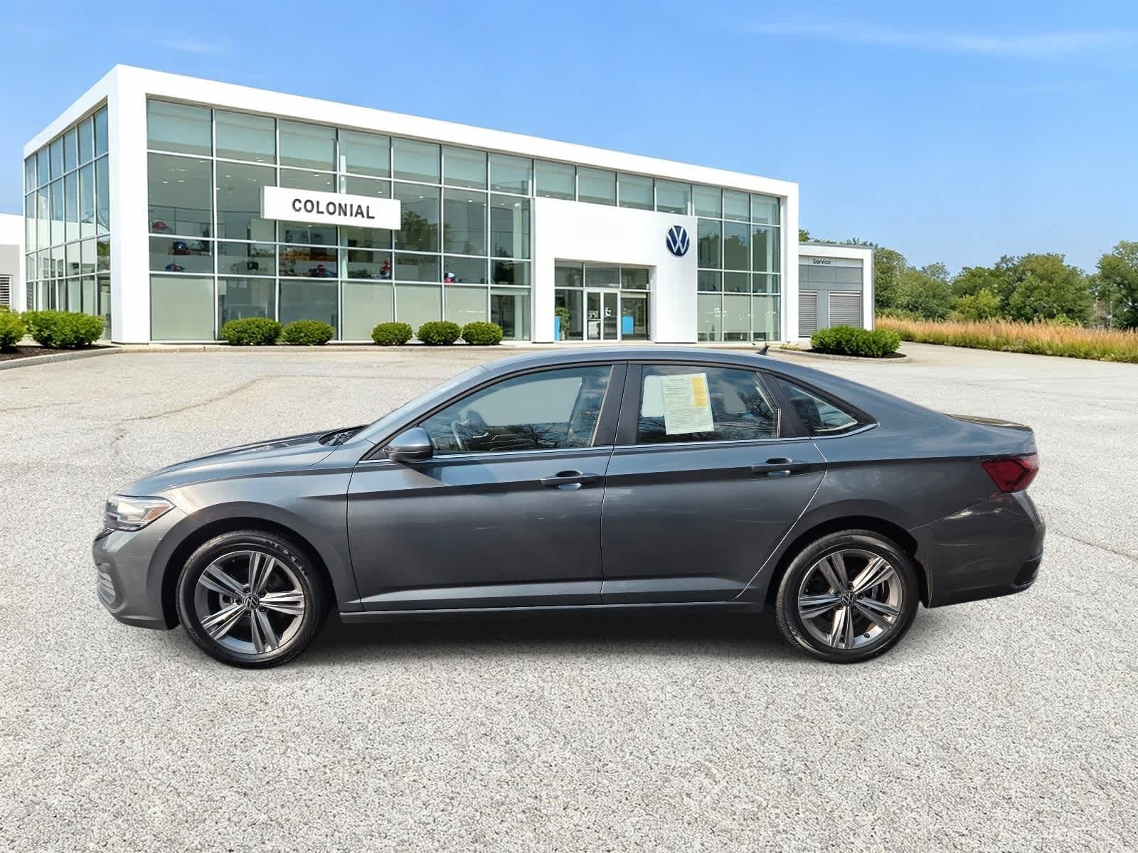 Certified 2024 Volkswagen Jetta SE FWD image 7