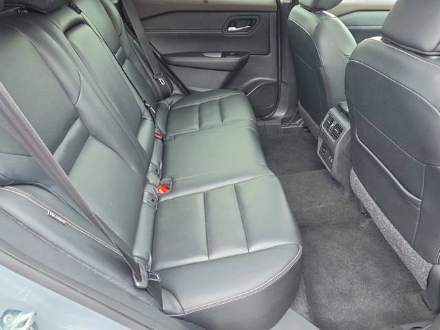 Used 2023 Nissan Rogue SL w/ SL Premium Package FWD image 17