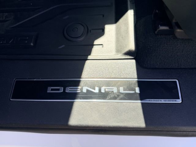 Used 2025 GMC Sierra EV Denali AWD/4WD image 25