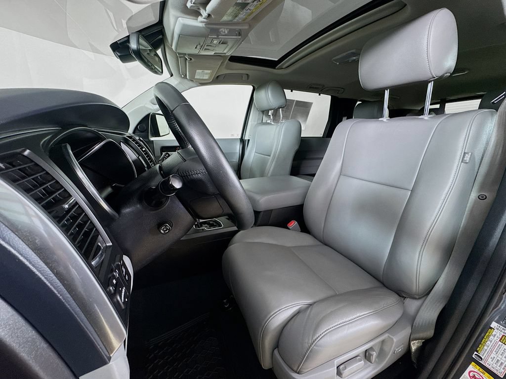 Used 2020 Toyota Sequoia Limited AWD/4WD video 2