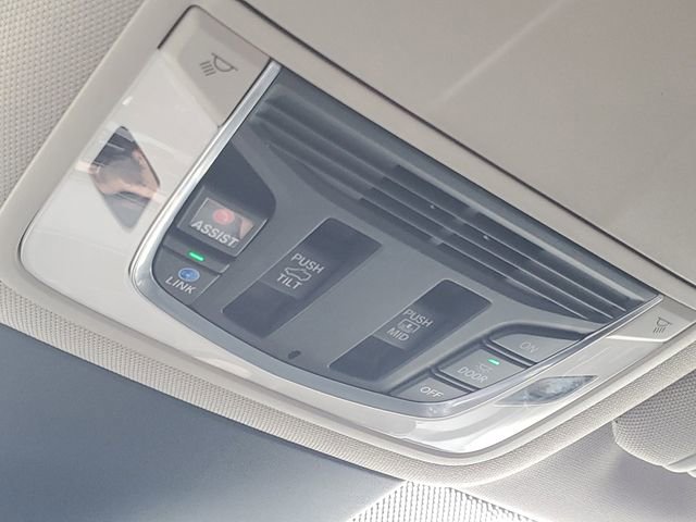 Used 2022 Acura MDX SH-AWD image 35