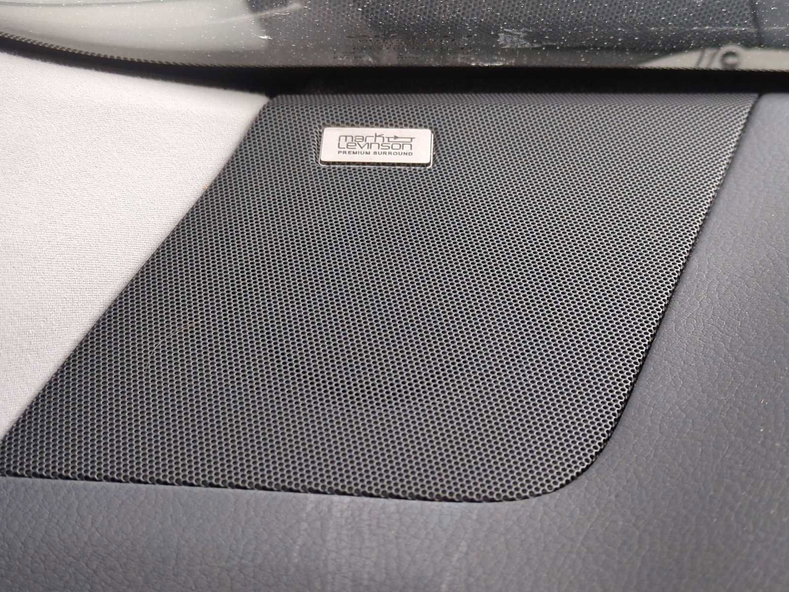 Used 2022 Lexus RX 450h AWD w/ Luxury Package image 32