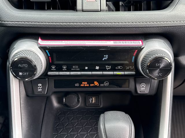 Certified 2024 Toyota RAV4 XLE AWD/4WD image 30
