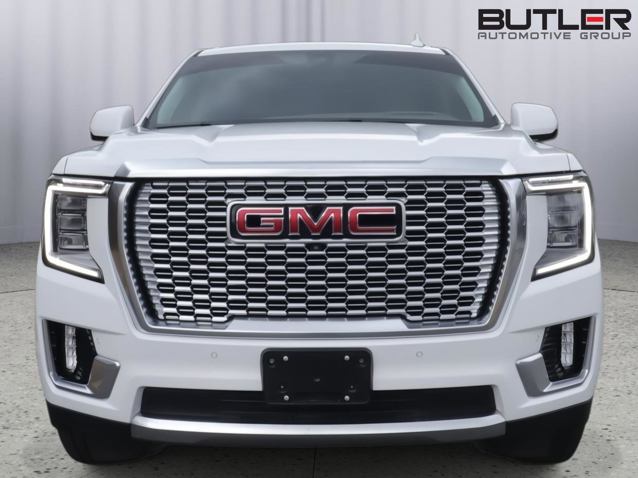 Used 2021 GMC Yukon Denali w/ Denali Premium Package image 2
