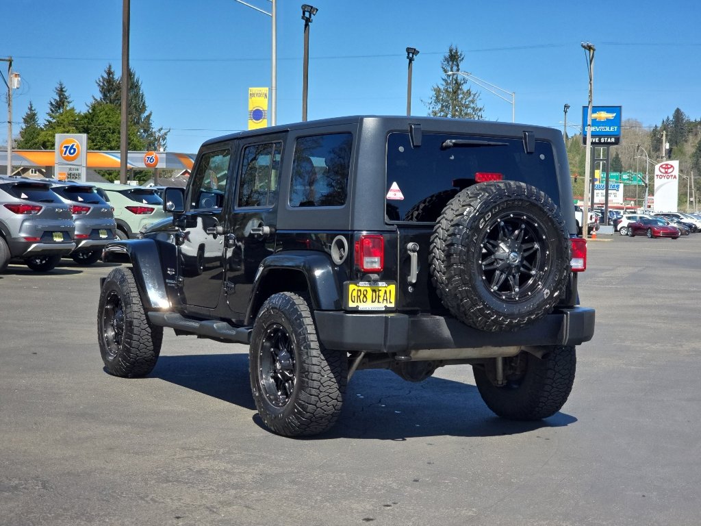 Used 2013 Jeep Wrangler Unlimited Sahara w/ Connectivity Group image 4