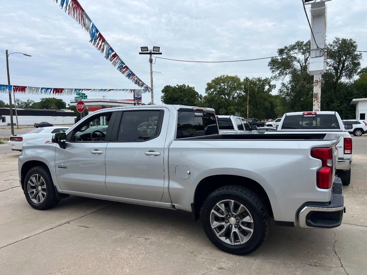 Used 2020 Chevrolet Silverado 1500 LT w/ Texas Edition image 6