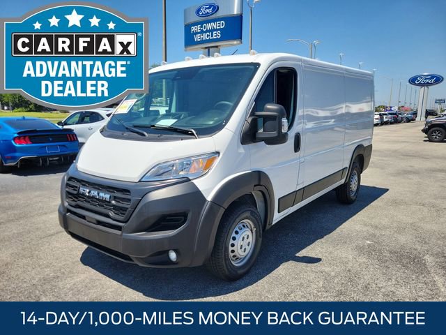 Used 2025 RAM ProMaster 2500 w/ Convenience Group FWD image 3