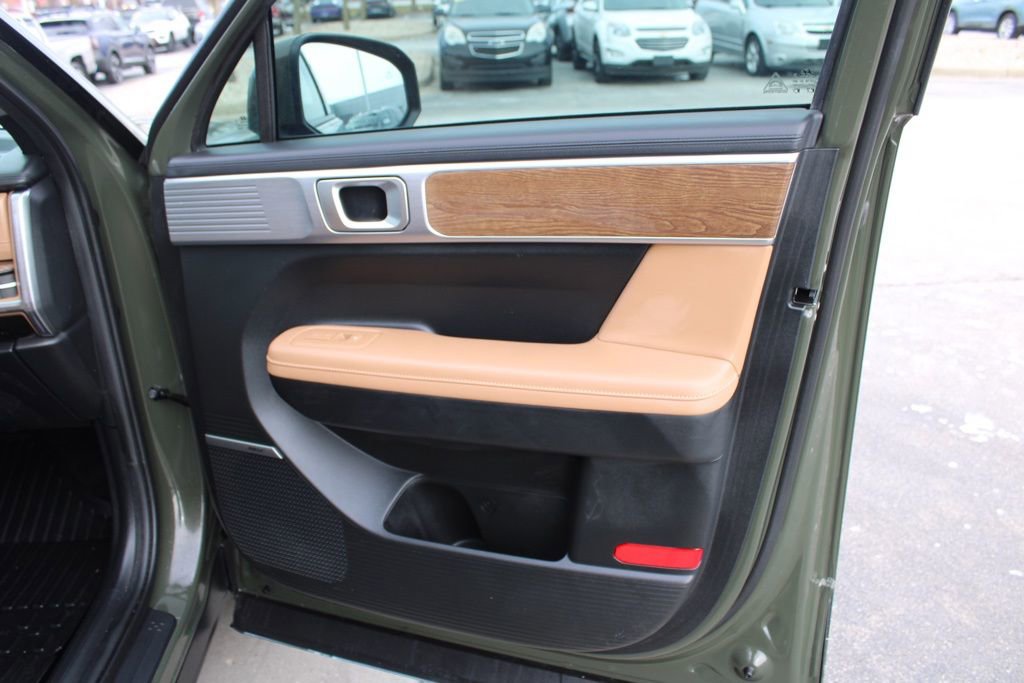 Used 2024 Hyundai Santa Fe Limited image 21