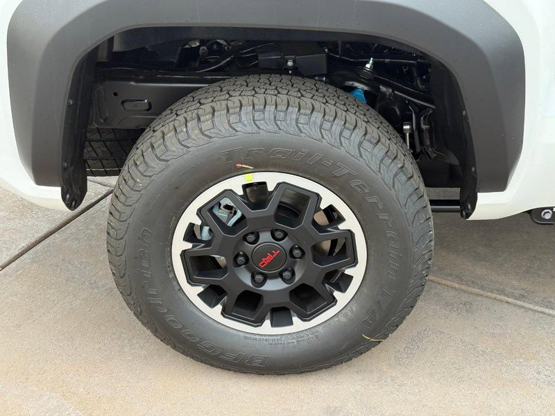 New 2025 Toyota Tacoma 4x4 Double Cab image 7