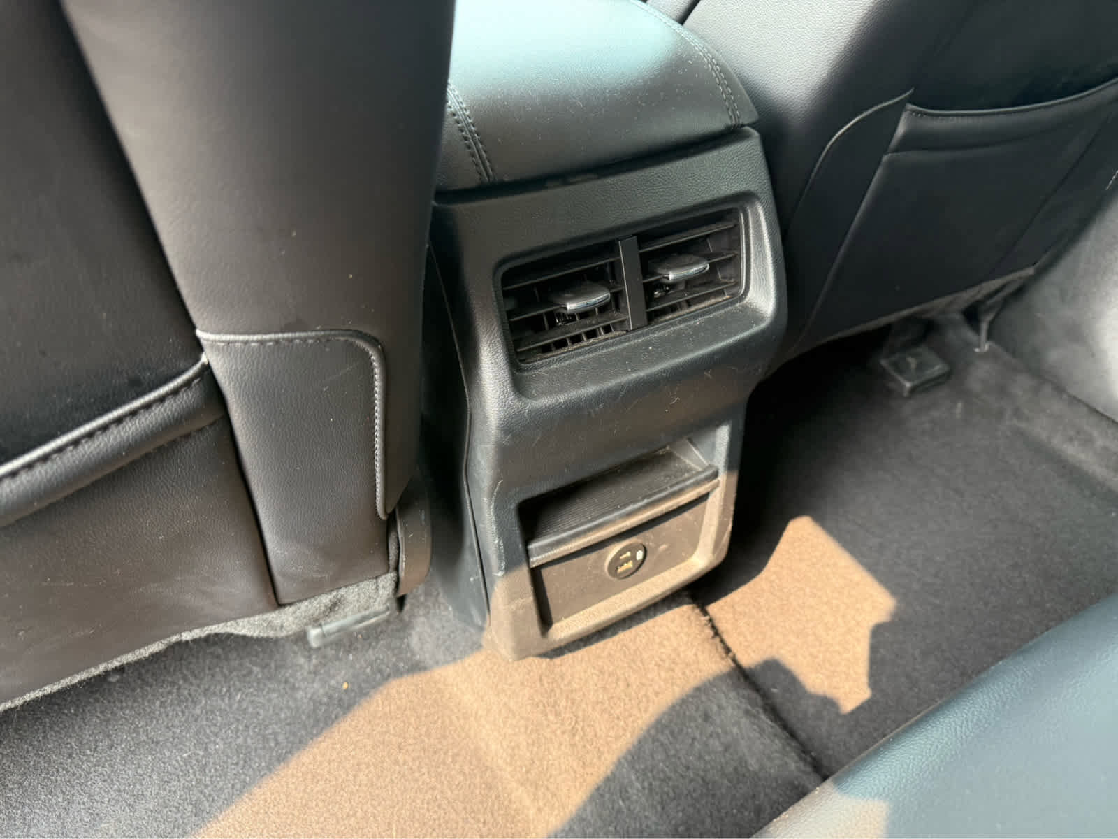 Used 2022 Ford Edge SEL image 16