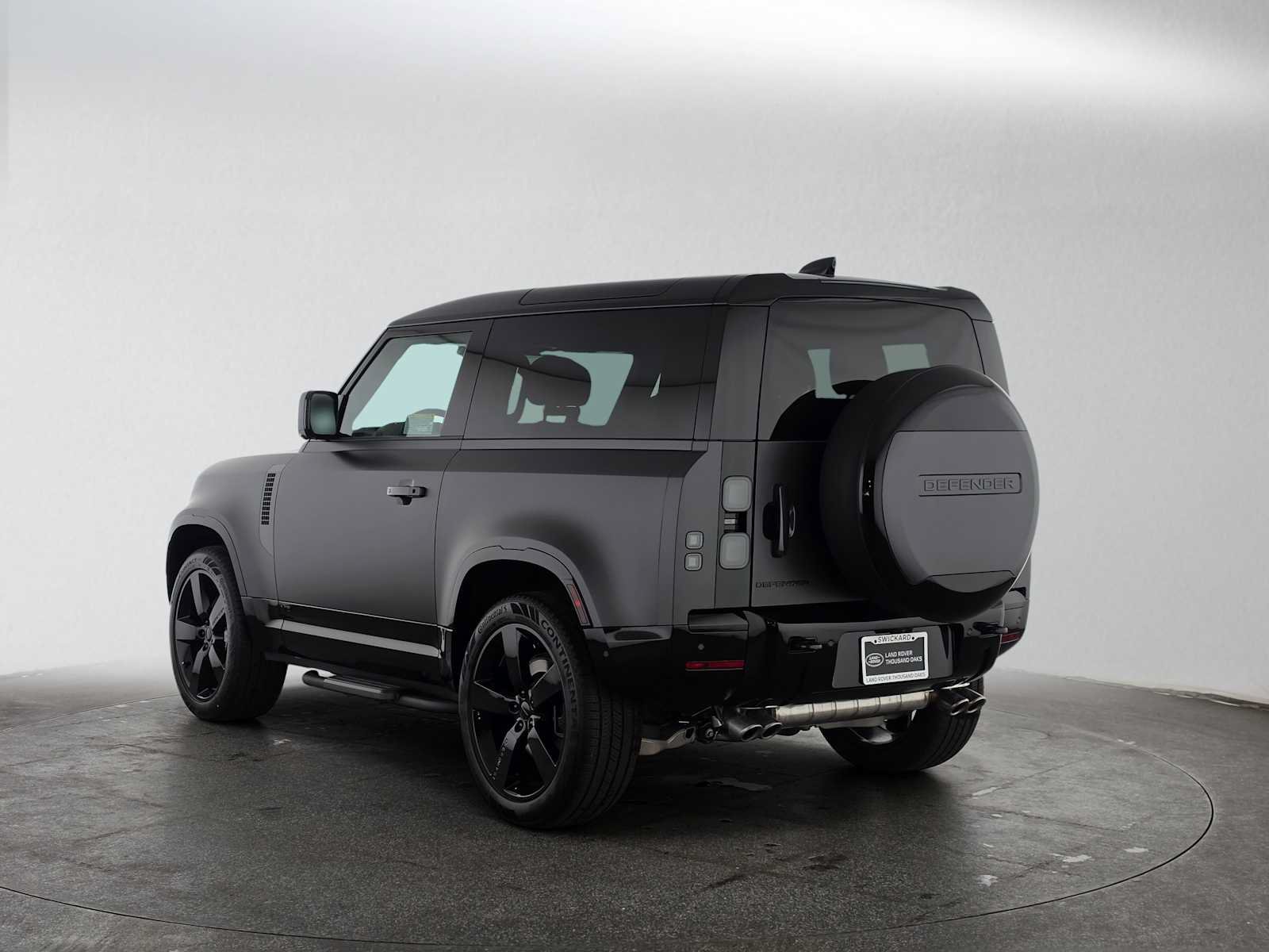 New 2026 Land Rover Defender 90 V8 AWD/4WD image 3