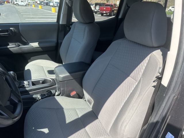 Used 2023 Toyota Tacoma SR image 15
