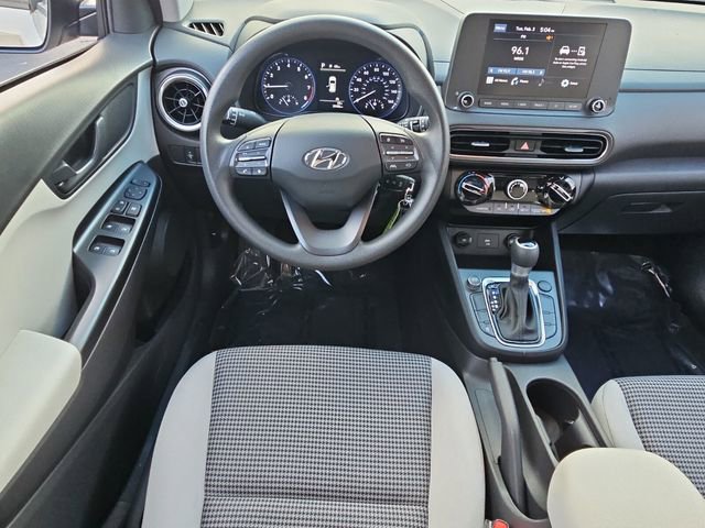 Used 2023 Hyundai Kona SE image 14