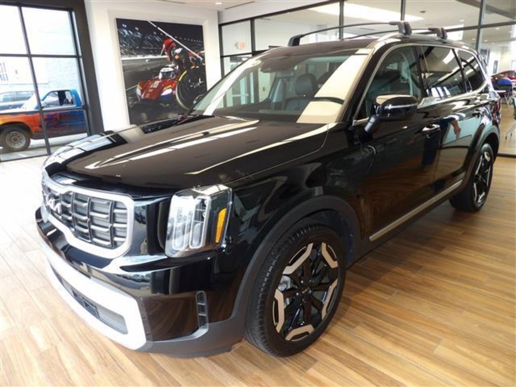 Used 2024 Kia Telluride S
