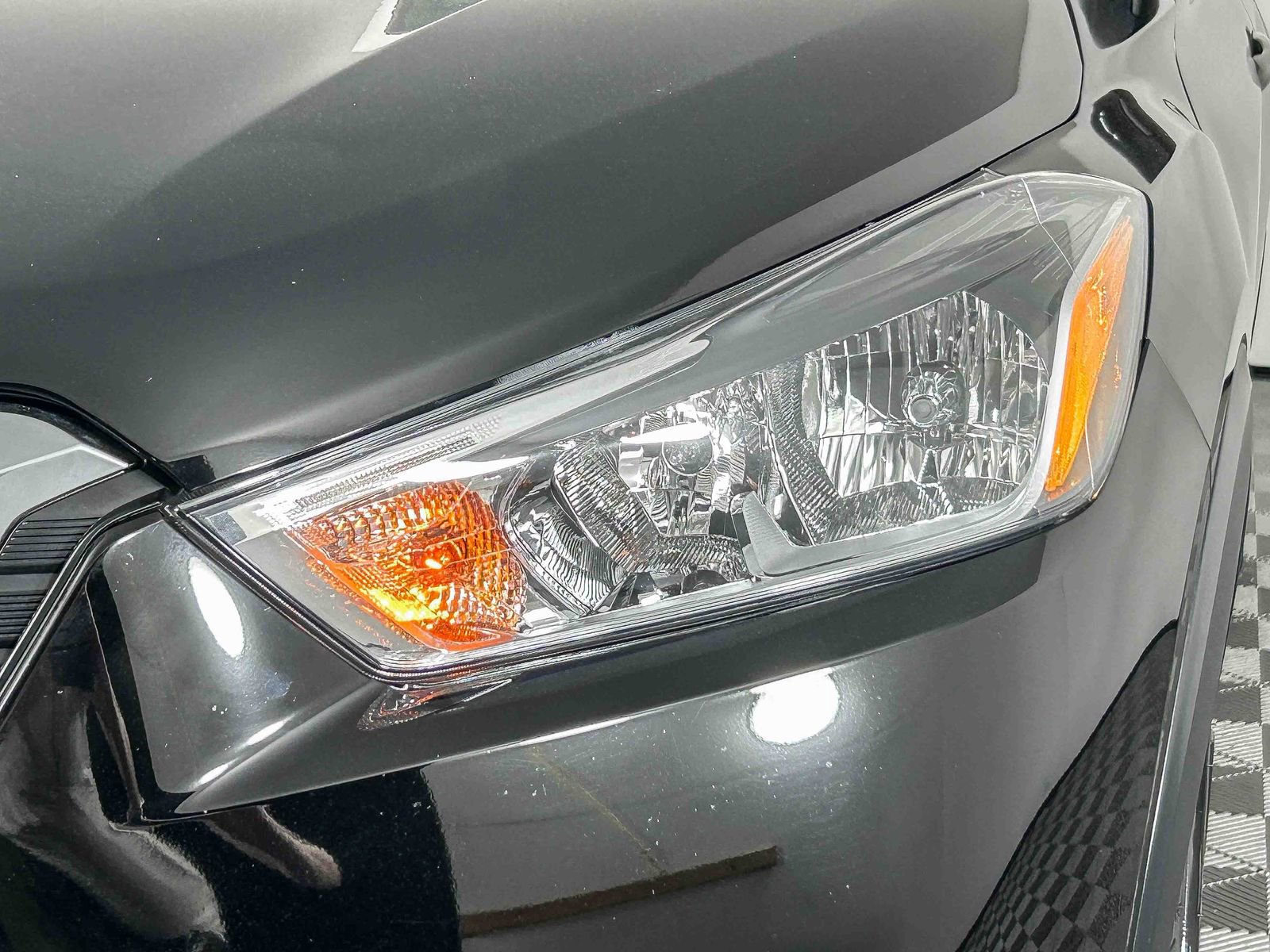 Certified 2020 Nissan Kicks SV w/ Exterior Package FWD image 4