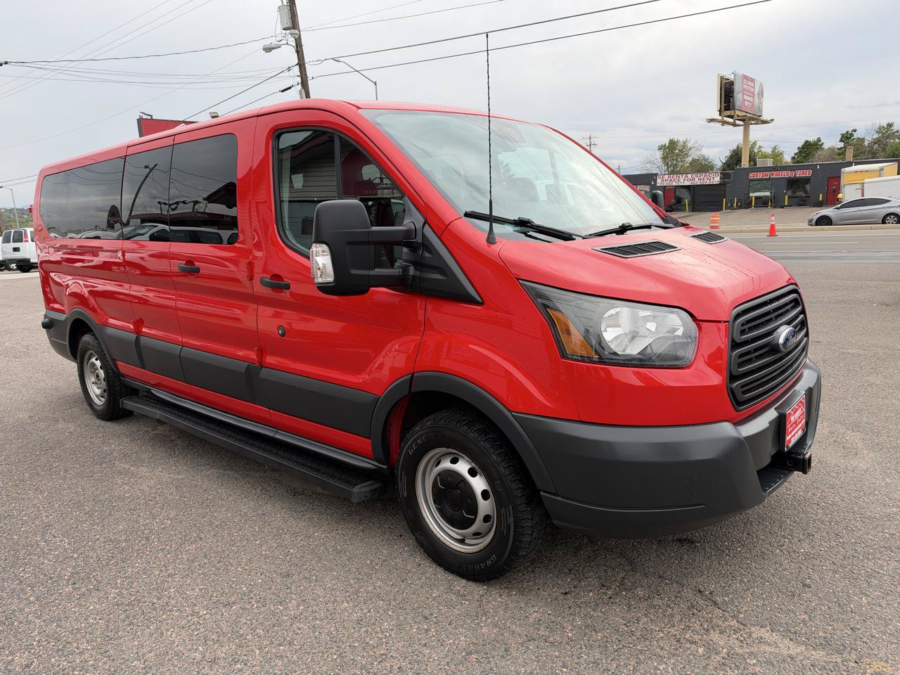 Used 2017 Ford Transit 350 XL RWD image 10