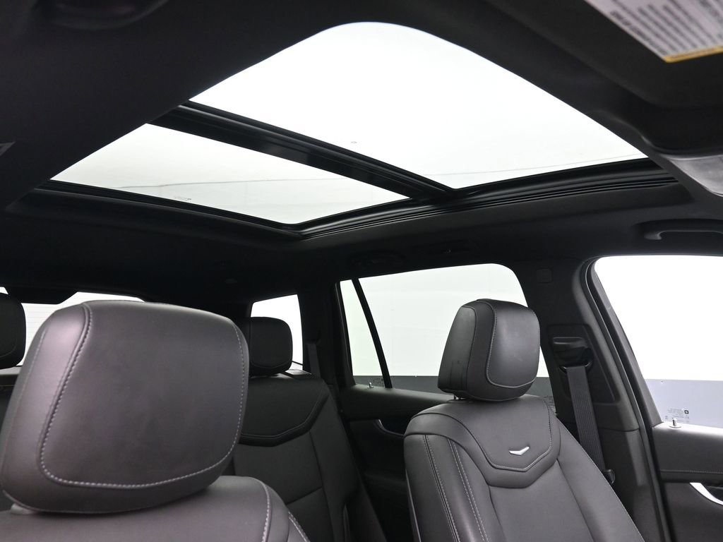 Used 2024 Cadillac XT6 Premium Luxury image 24